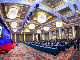 嘉佑佳受邀参加2025电动汽车百人会论坛